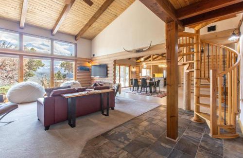 Loghill Village Casa | 317 Tower Main House