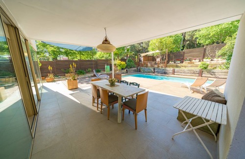 Argentona Villa | 318 m² Villa ∙ 4 habitaciones ∙ 8 personas