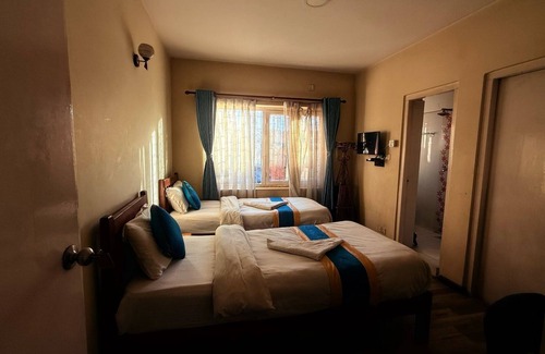 Kathmandu Hotel | 32 Peace Home