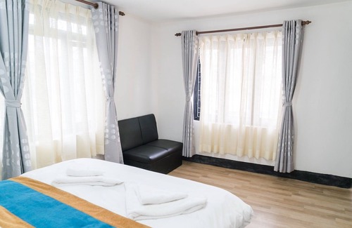 Kathmandu Hotel | 32 Peace Home