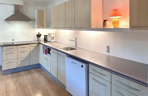 Ljørslev Casa | 32 persons. 455 m2 luxury holiday home with swimming pool