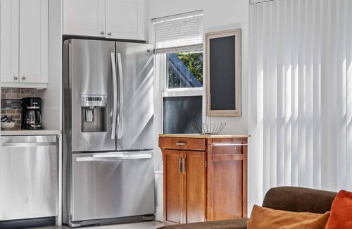 Hendricks and Venice Isles Apartamento | 320-1 Las Olas Boulevard