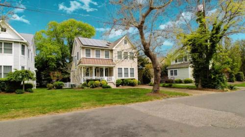 Cape May Point Casa | 320 Knox Avenue, Cape May Point