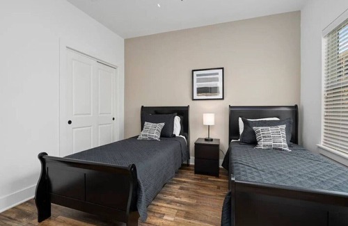Northside Casa | 320) Perfect for a girls trip