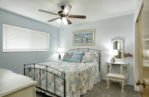 Downtown Casa | 321 San Luis 2 Bedroom Duplex by RedAwning