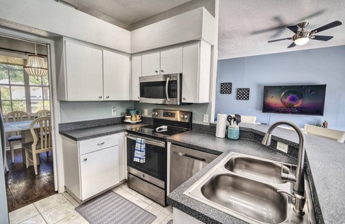 Sun Bay South Casa | 3214 W Bay Ave · Relaxing Retreat:Poolside Escape