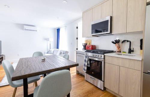 Williamsburg Apartamento | 323-2 Specious 2BR Williamsburg