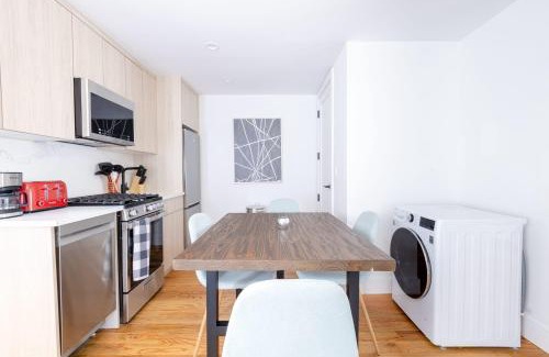 Williamsburg Apartamento | 323-2 Specious 2BR Williamsburg