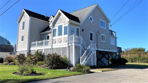 West Cape May Casa | 324 First Ave