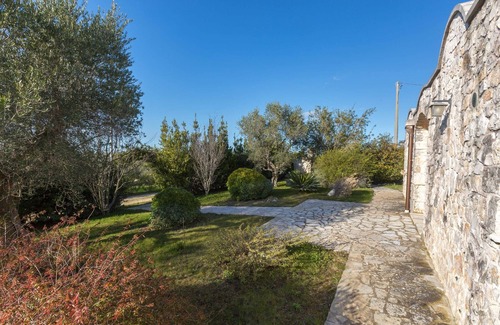 Ostuni Cabaña | 3279 Trullo Due Coni by BarbarHouse