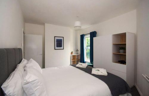 Fazeley Apartamento | 33 Beautiful 2 bed apt Tamworth Private Parking