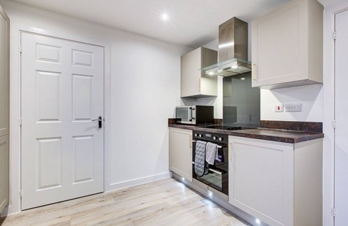Colchester Casa | 33 CRANESBILL CLOSE, pet friendly, with a garden in Colchester