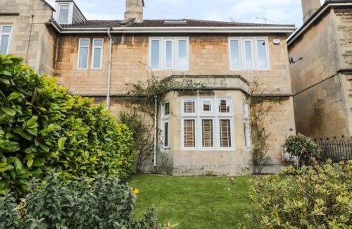 Upper Town Casa | 33 Crescent Gardens