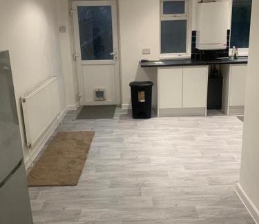 Luton Casa | 330 Leagrave