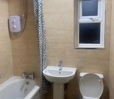 Luton Casa | 330 Leagrave