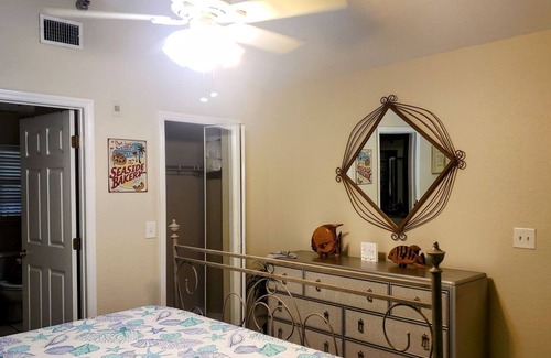 Lutz Condominio | 3305 - A 1 bedroom condo at Paradise Lakes, a clothing optional resort