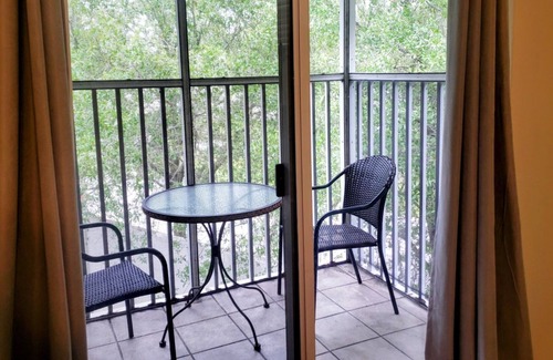 Lutz Condominio | 3305 - A 1 bedroom condo at Paradise Lakes, a clothing optional resort