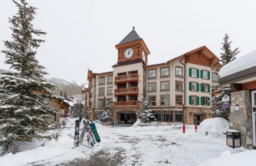 Salt Lake Mountain Resorts Hotel | 3309B - Queen Standard Powderhorn Lodge condo