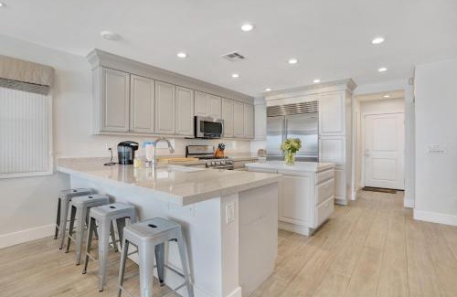 West Newport Casa | 3312 W Oceanfront