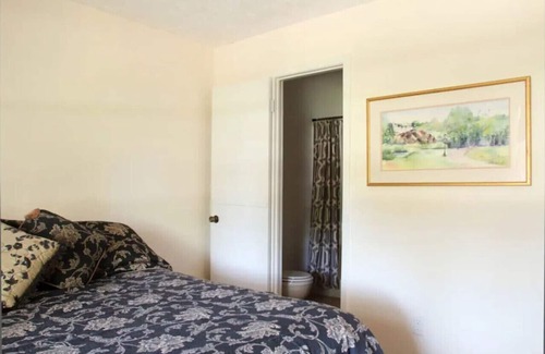 Dolphin's Cove Casa | 332/A Dolphin / Perfect getaway!