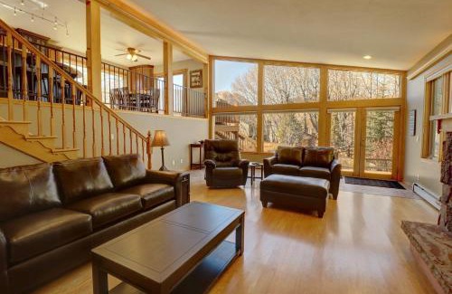 Willow Grove Casa | 334 Willow Lake Ct, 4Br withloft 3Ba townhouse