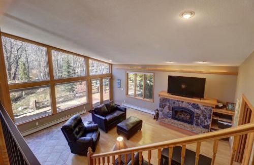 Willow Grove Casa | 334 Willow Lake Ct, 4Br withloft 3Ba townhouse