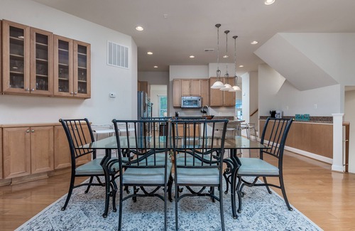 Long Neck Casa | 33500 Marina Bay - BEAUTIFUL NEW HOME IN THE PENINSULA!
