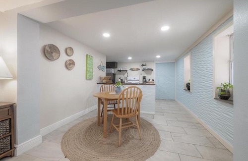 St. Petersburg - Clearwater Apartamento | 3365 Fifty Seventh Ave N, Unit Five