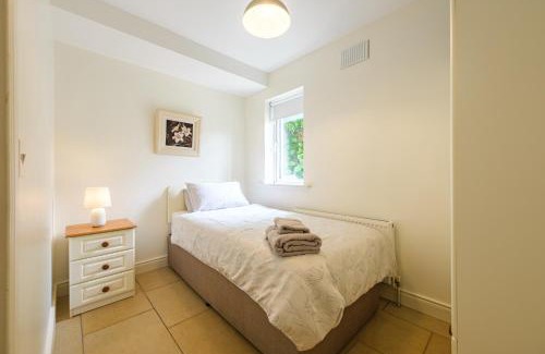 Trim Apartamento | 33A Steepleview