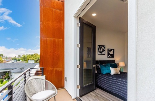 Marshall Parkway Casa | 33rd Modern Phoenix 4 Bedroom Home by Redawning