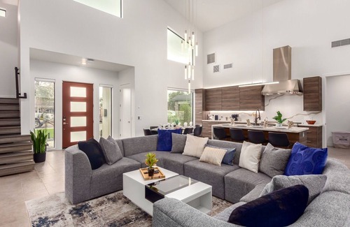 Marshall Parkway Casa | 33rd Modern Phoenix 4 Bedroom Home by Redawning