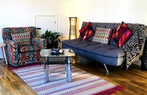 Stanwell Casa | 33SM12 Dreams Unlimited Serviced Accommodations Staines