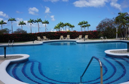 Westmoreland Casa | # 34 Forest Hills. Una impresionante villa de 4 dormitorios con fabulosas vistas