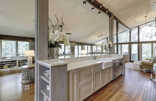Beach Lagoon Casa | 34 W. Beach Lagoon-Dog-Friendly,2nd row (60 yards) ocean, Large Pool & Spa