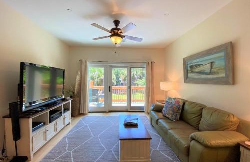 Ocean Ridge Casa | 340 Palmetto Walk - A Mermaid Lounge
