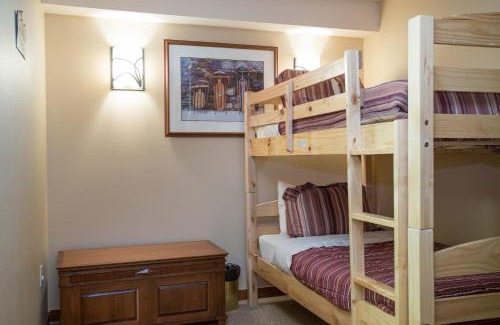 Snowbird Apartamento | 3406 - One Bedroom Den Standard Powderhorn Lodge condo