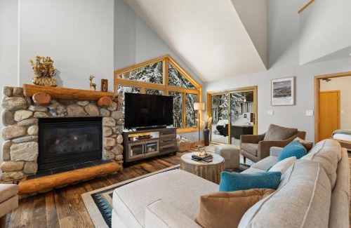 Three Peaks Casa | 341 Black Hawk Circle by Summit County Mountain Retreats