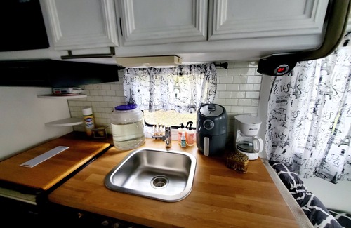New Haven Casa | 34ft Mobile Home Near Yale U