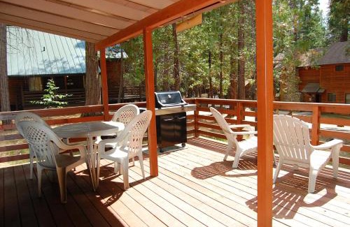 North Wawona Casa | 35 Cubbys Den