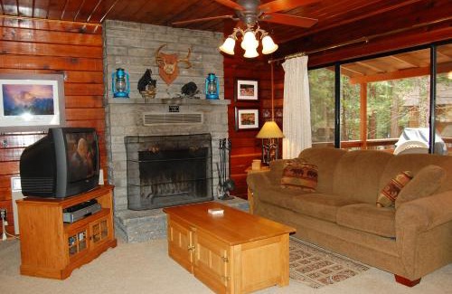 North Wawona Casa | 35 Cubbys Den