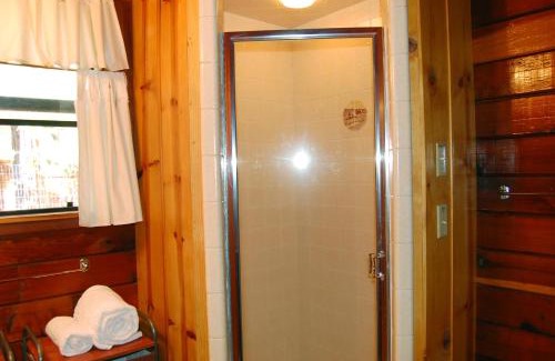 North Wawona Casa | 35 Cubbys Den
