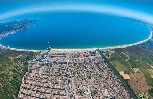 Empuriabrava Apartamento | 35 m² Apartamento ∙ 1 habitación ∙ 2 huéspedes