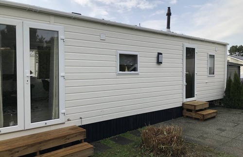 Municipality of Veere Chalet De Esquí | 35 m² Chalet ∙ 2 habitaciones ∙ 4 huéspedes
