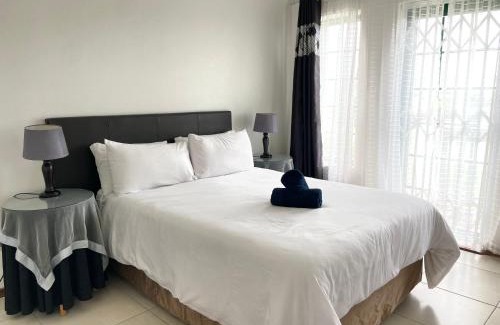 Port Alfred Apartamento | 35 Settler Sands Beachfront Accommodation River and Sea View