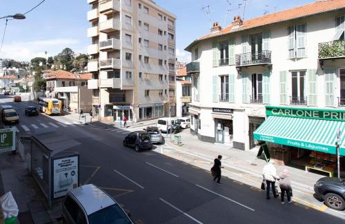 La Madeleine Apartamento | #35 Suite Carlone 5min from the beach AC & Terrace