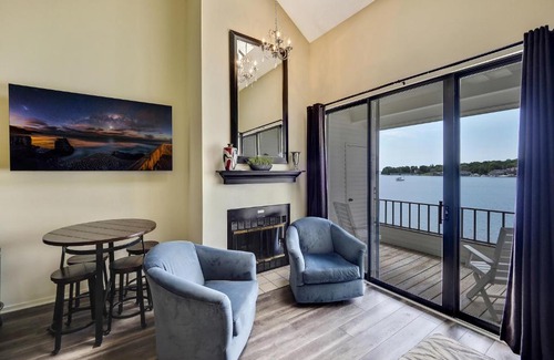 Charlevoix Casa | 350 Edgewater Inn