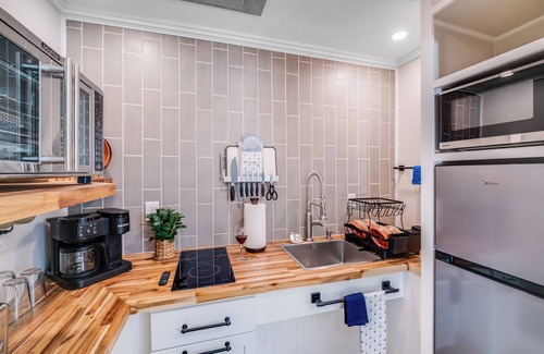 Waxhaw Apartamento | 350 sf 3 min From DT Waxhaw Sleeps 2 Private Patio The Little Big Suite