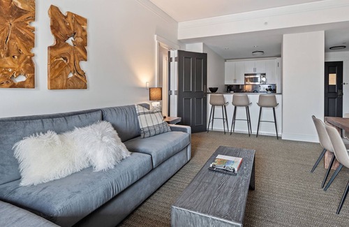 Stowe Area Cabina | 351C| 3 bdrm | 3rd Floor Pool And Mountain Views | Lodge At Spruce Peak