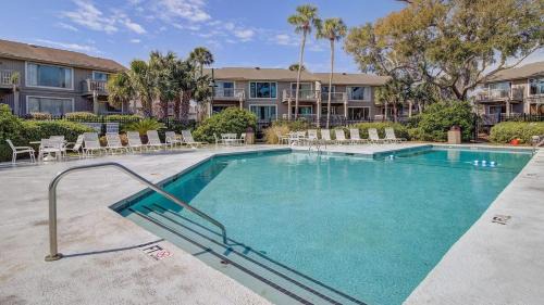 Isle of Palms Casa | 36 Lagoon Villa by AvantStay Fishing Dock Views