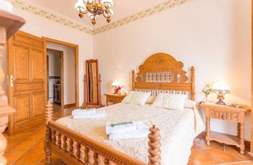 Priego de Córdoba Casa | 360 m² Casa ∙ 4 habitaciones ∙ 10 huéspedes